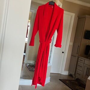 Steve
Size M
Warm Red floor length Robe